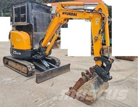 Hyundai Robex 25 Z Mini kotrók < 7t