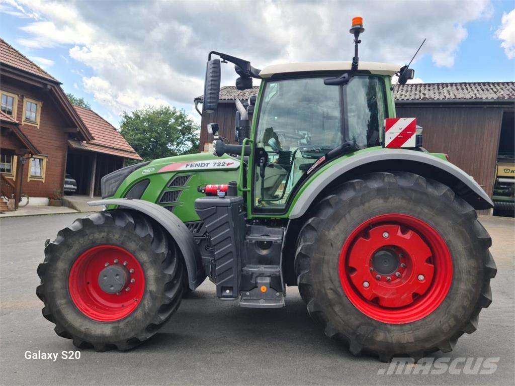 Fendt 722 Vario Traktorok