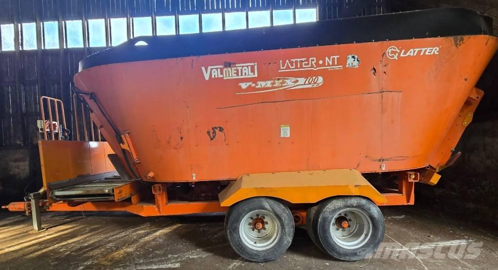 Valmetal V-Mix 700 Takarmánykeverők