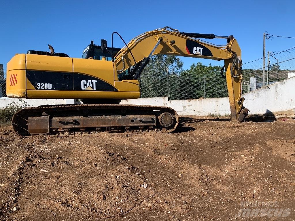 CAT 320 D L Lánctalpas kotrók