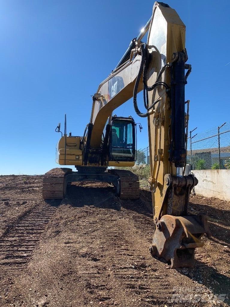 CAT 320 D L Lánctalpas kotrók