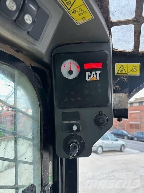 CAT 246 C Kompaktrakodók
