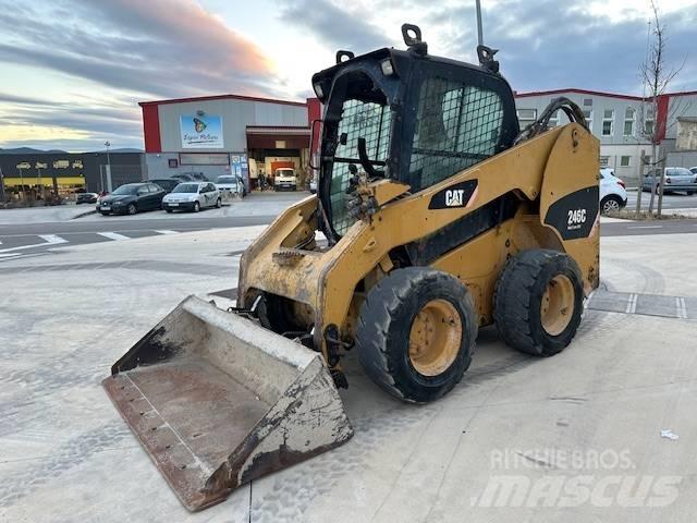 CAT 246 C Kompaktrakodók