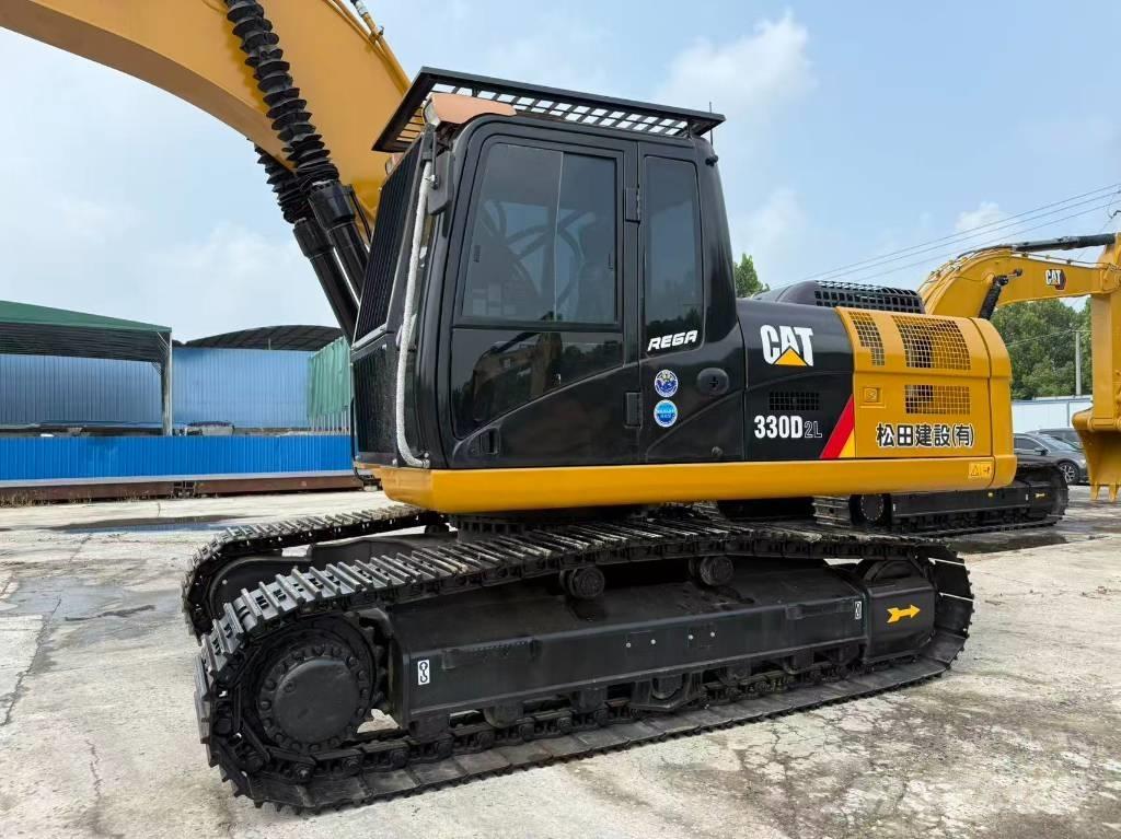 CAT 330 D Lánctalpas kotrók