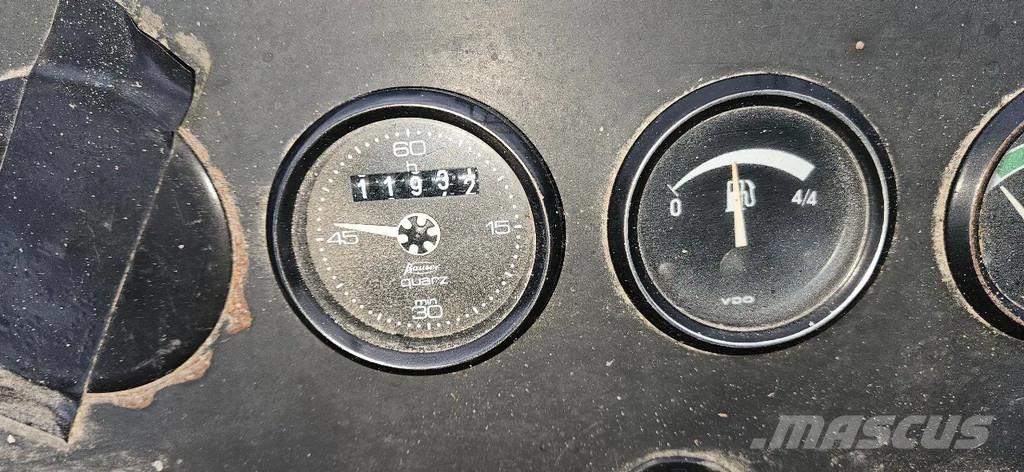 Schaeff ZL 10C Gumikerekes homlokrakodók