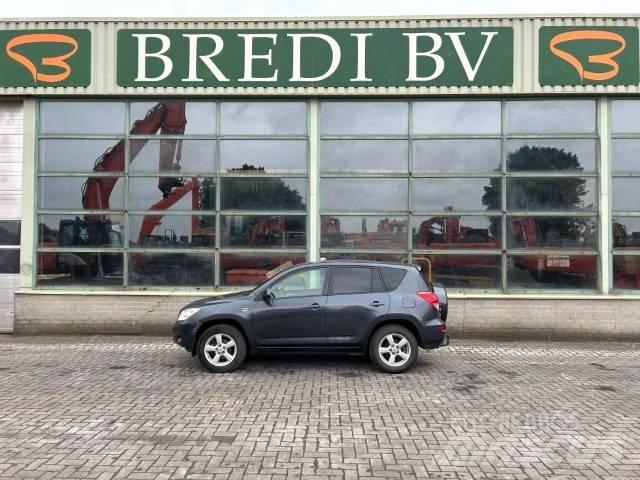 Toyota RAV-4 Kistehergépjárművek