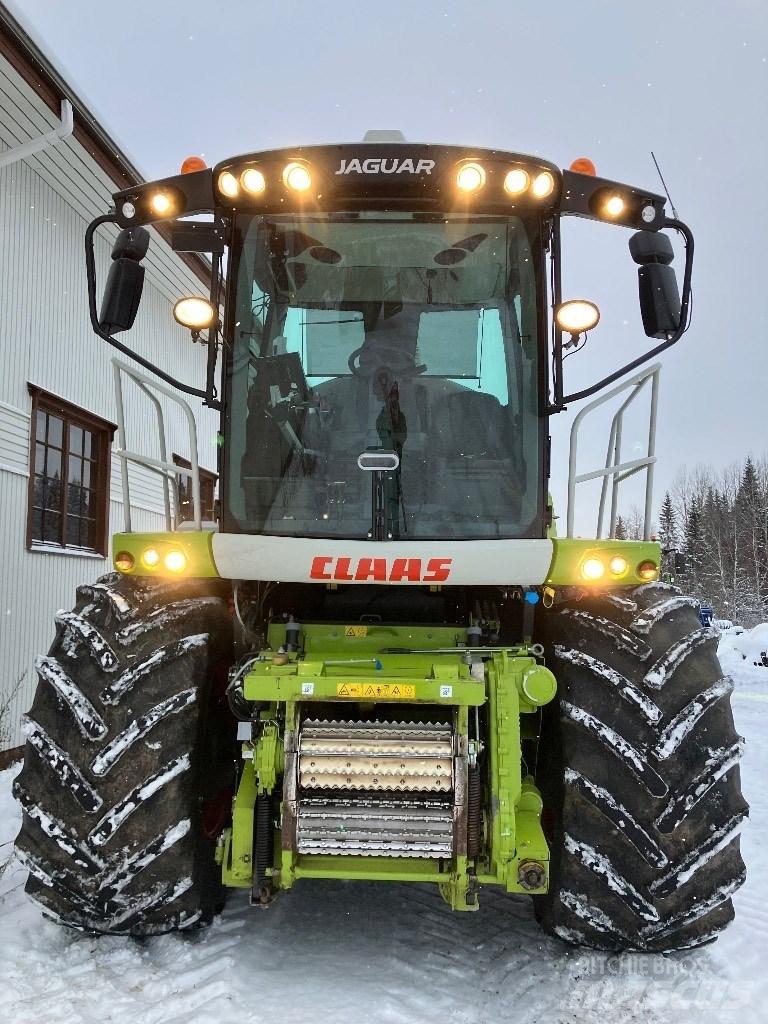 CLAAS Jaguar 950 Önjáró szecskázók