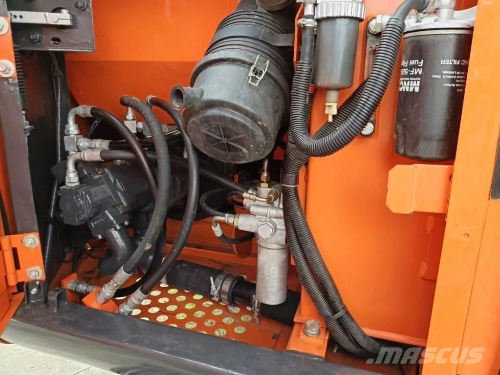 Hitachi ZX70 Mini kotrók < 7t