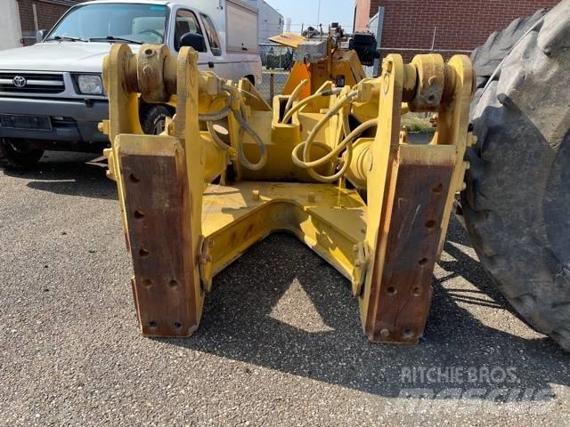 CAT D 8 R Ripper Egyéb alkatrészek