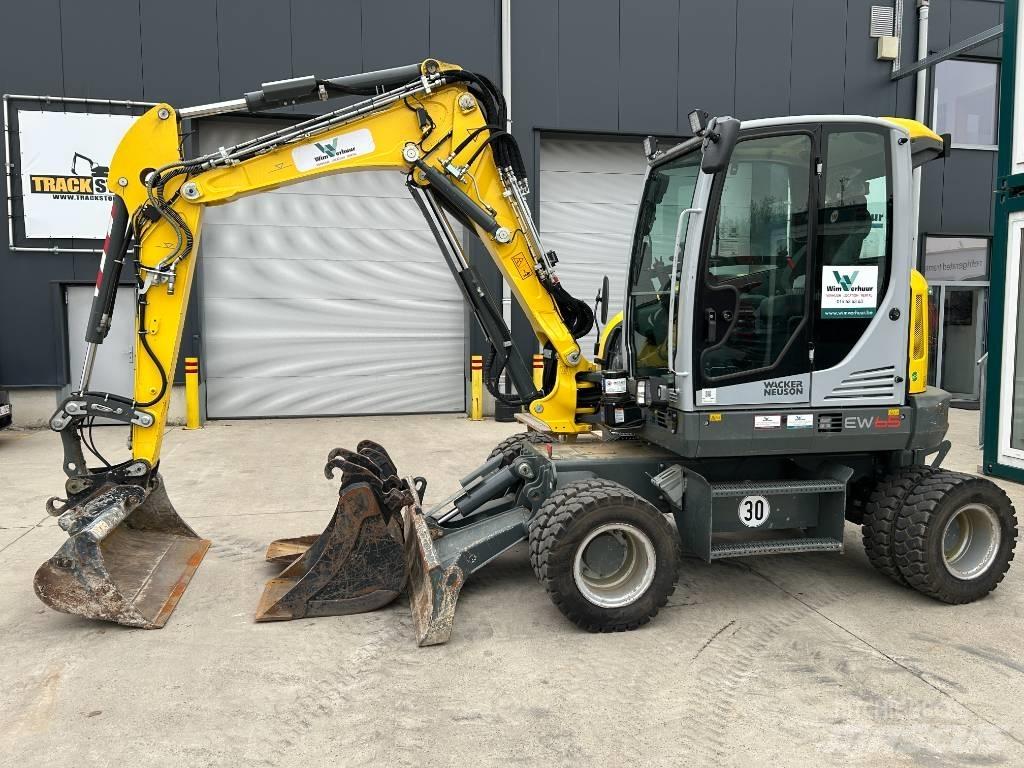 Wacker Neuson EW 65 Gumikerekes kotrók