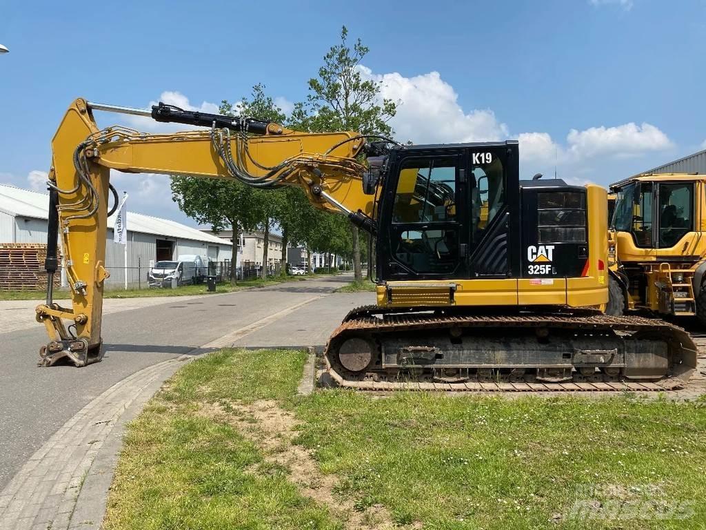 CAT 325F Lánctalpas kotrók