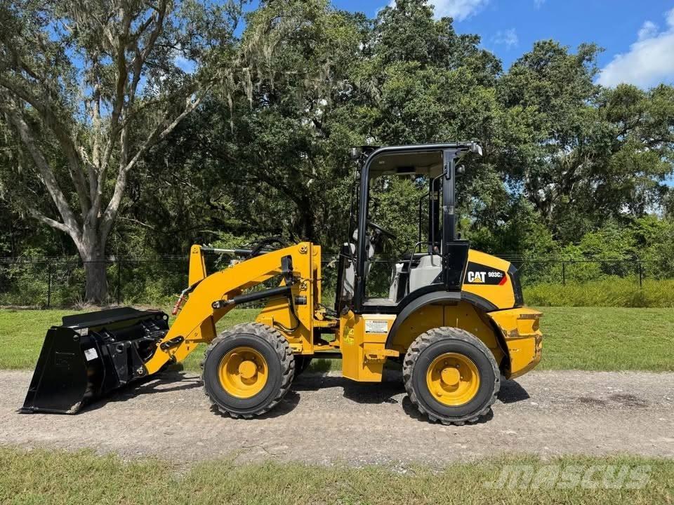 CAT 903 C2 Gumikerekes homlokrakodók