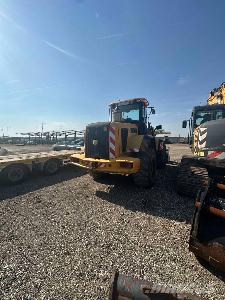 JCB 436 HT Gumikerekes homlokrakodók
