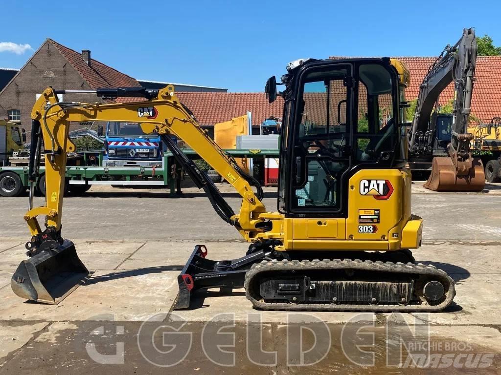 CAT 303 - 3 Buckets Mini kotrók < 7t