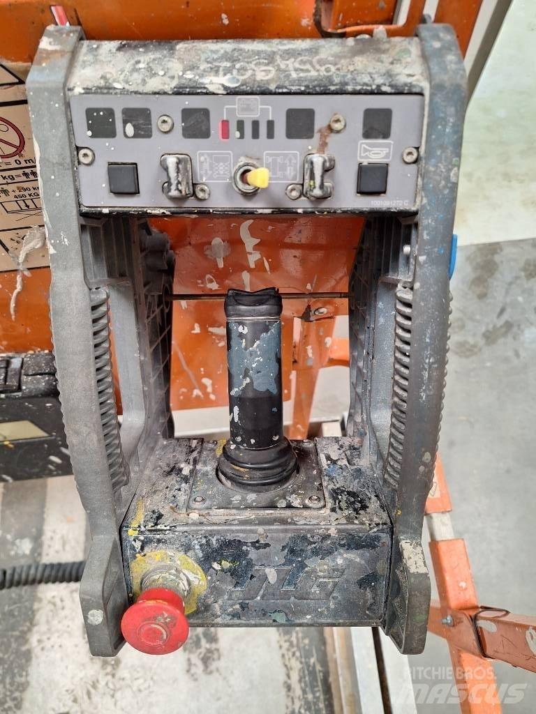 JLG 2646 ES Ollós emelők