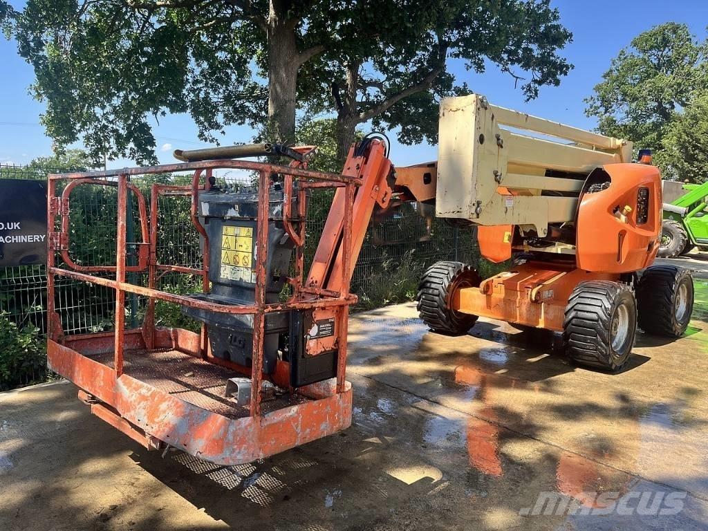 JLG 450 AJ II Karos emelők