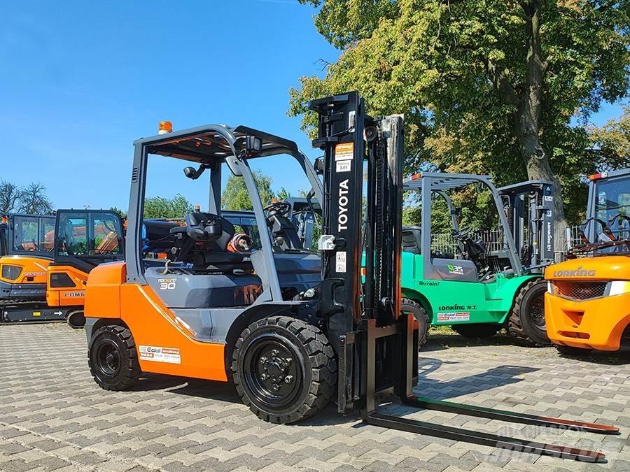 Toyota 02-8FGF30 Gázüzemű targoncák
