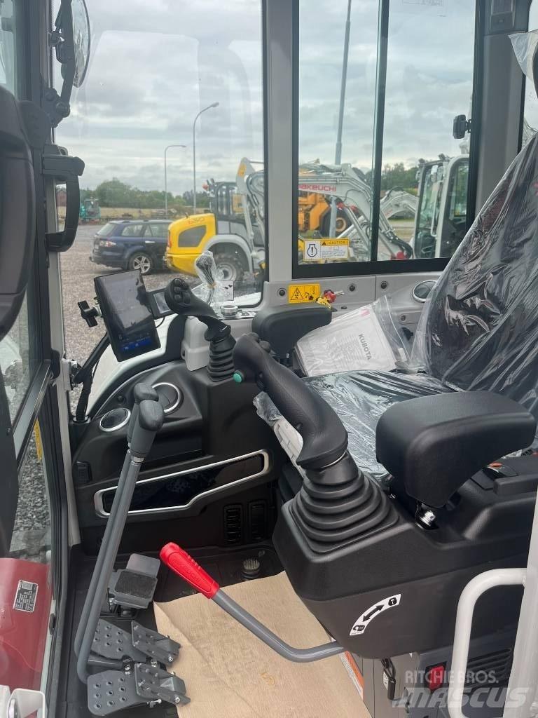 Takeuchi TB350R Mini kotrók < 7t
