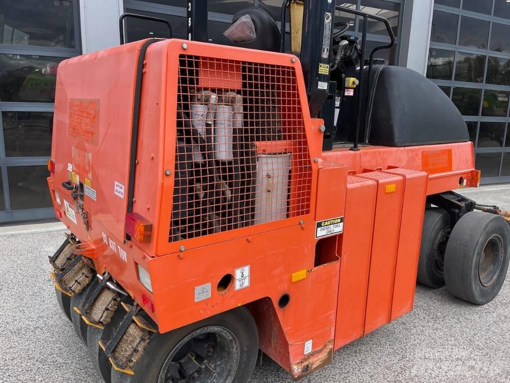 Dynapac CP 142 Pneumatikus kerekes hengerek