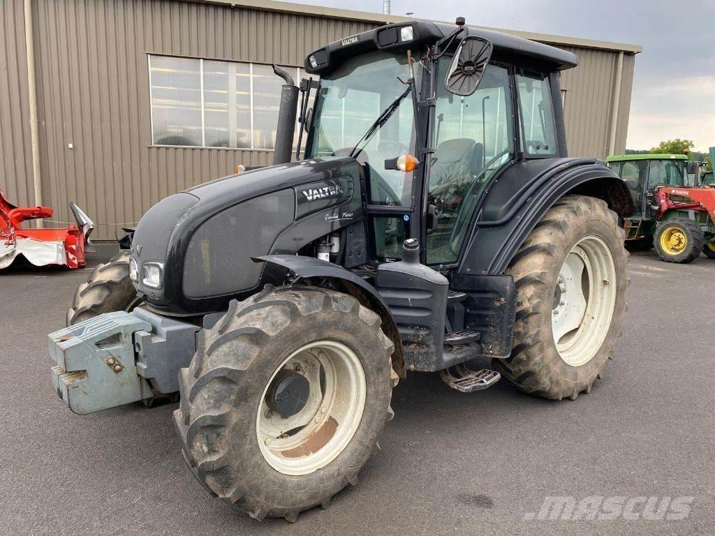 Valtra N92 HITECH Traktorok
