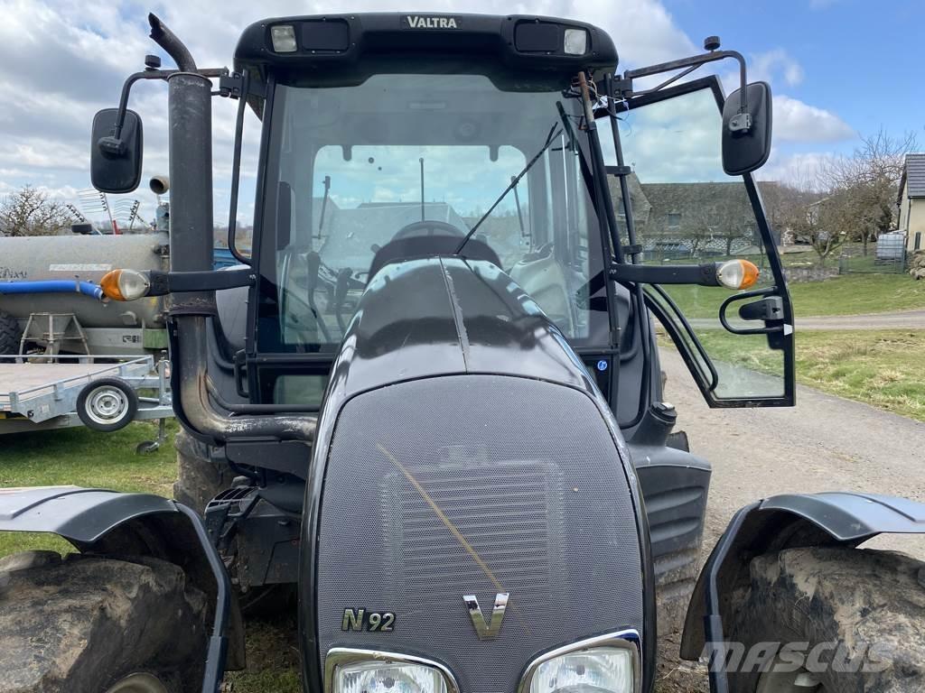 Valtra N92 HITECH Traktorok