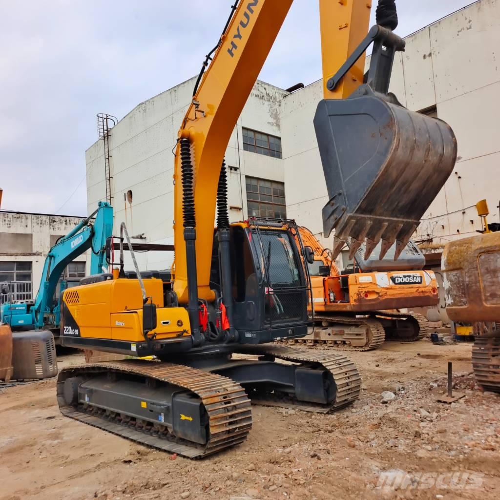 Hyundai 220LC-9T Lánctalpas kotrók