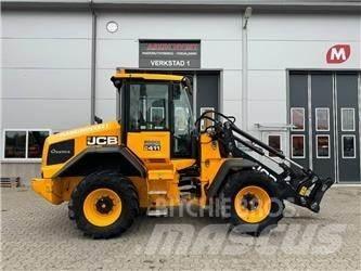 JCB 411 HT Gumikerekes homlokrakodók