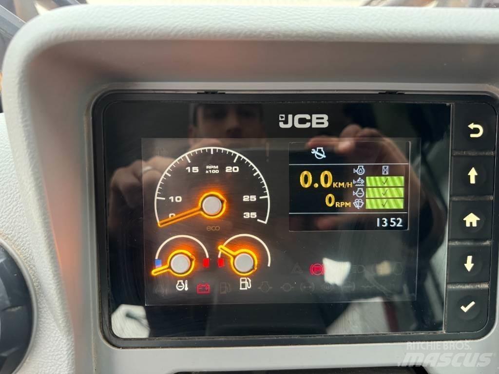 JCB 411 HT Gumikerekes homlokrakodók