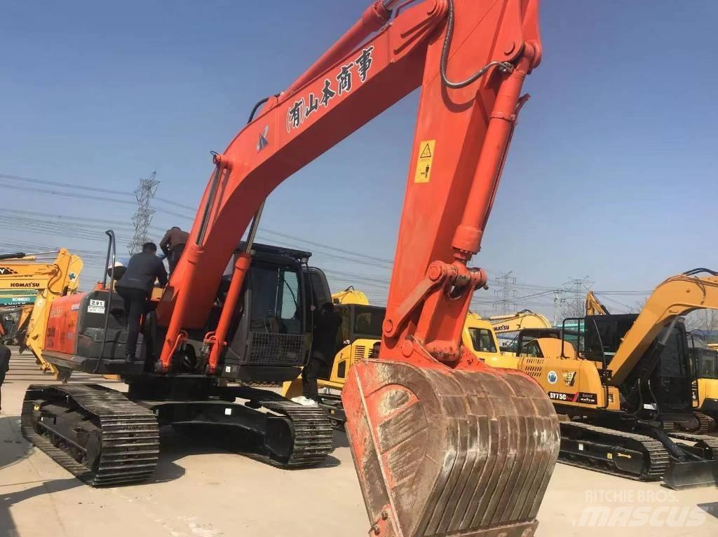 Hitachi 240-3 Lánctalpas kotrók