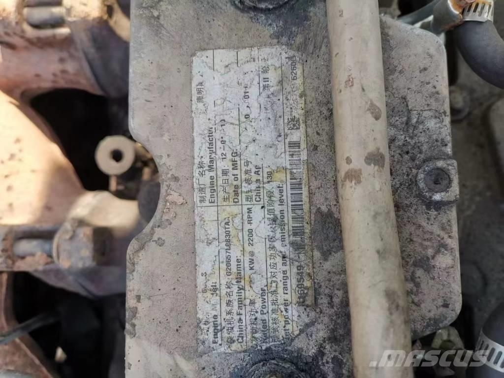 Hyundai 305-9 Lánctalpas kotrók
