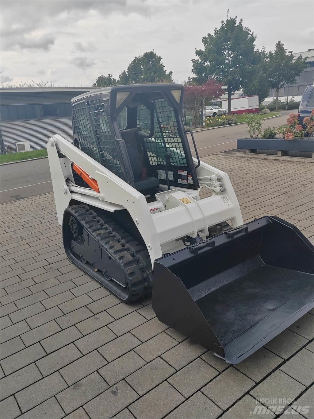 Bobcat T140 Lánctalpas kotrók