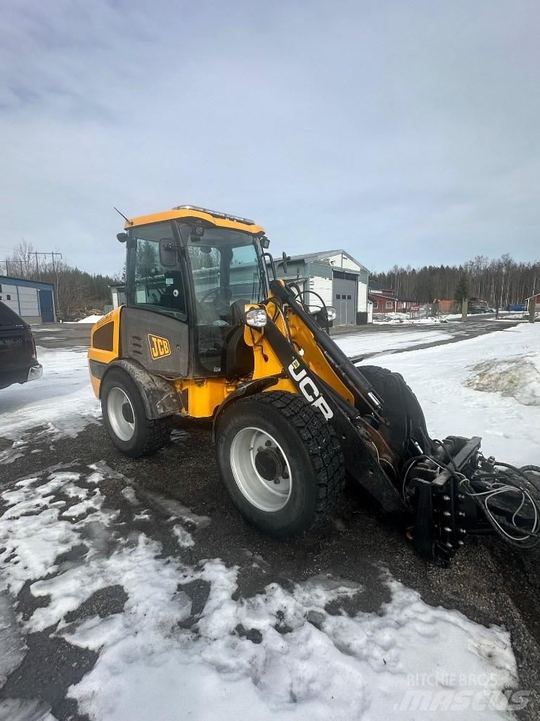 JCB 406 Gumikerekes homlokrakodók