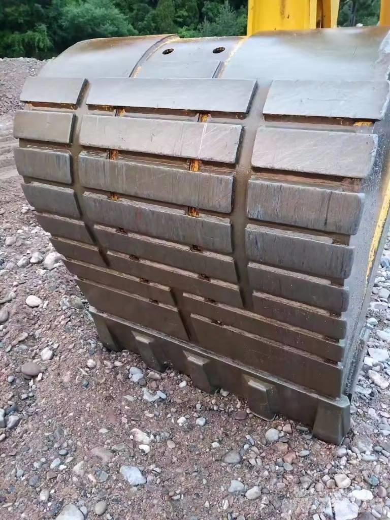 Komatsu PC 270 Lánctalpas kotrók