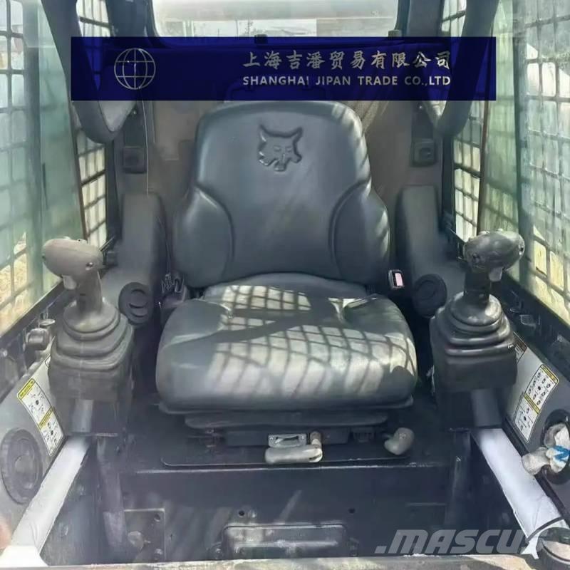 Bobcat S 330 Kompaktrakodók