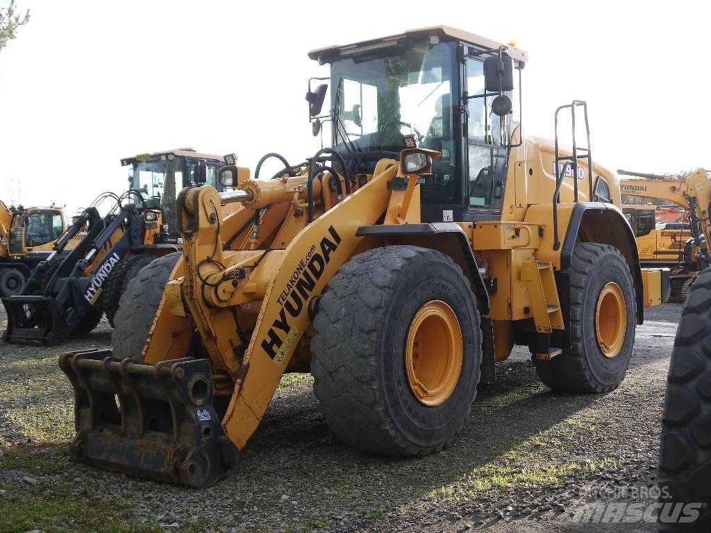 Hyundai HL 960 Gumikerekes homlokrakodók