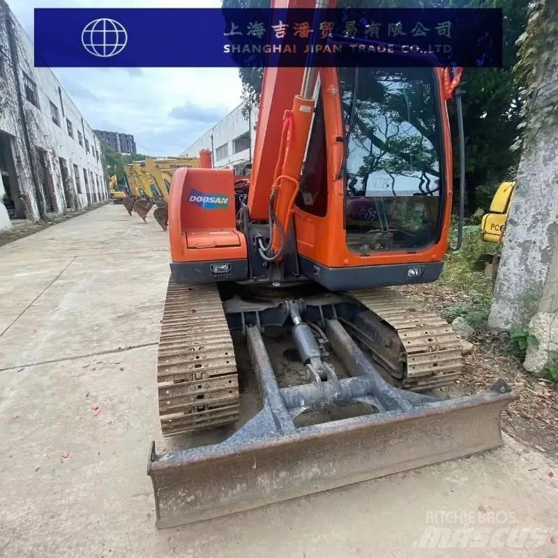 Doosan DX 75-9 C Mini kotrók < 7t
