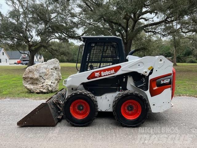 Bobcat S 62 Kompaktrakodók