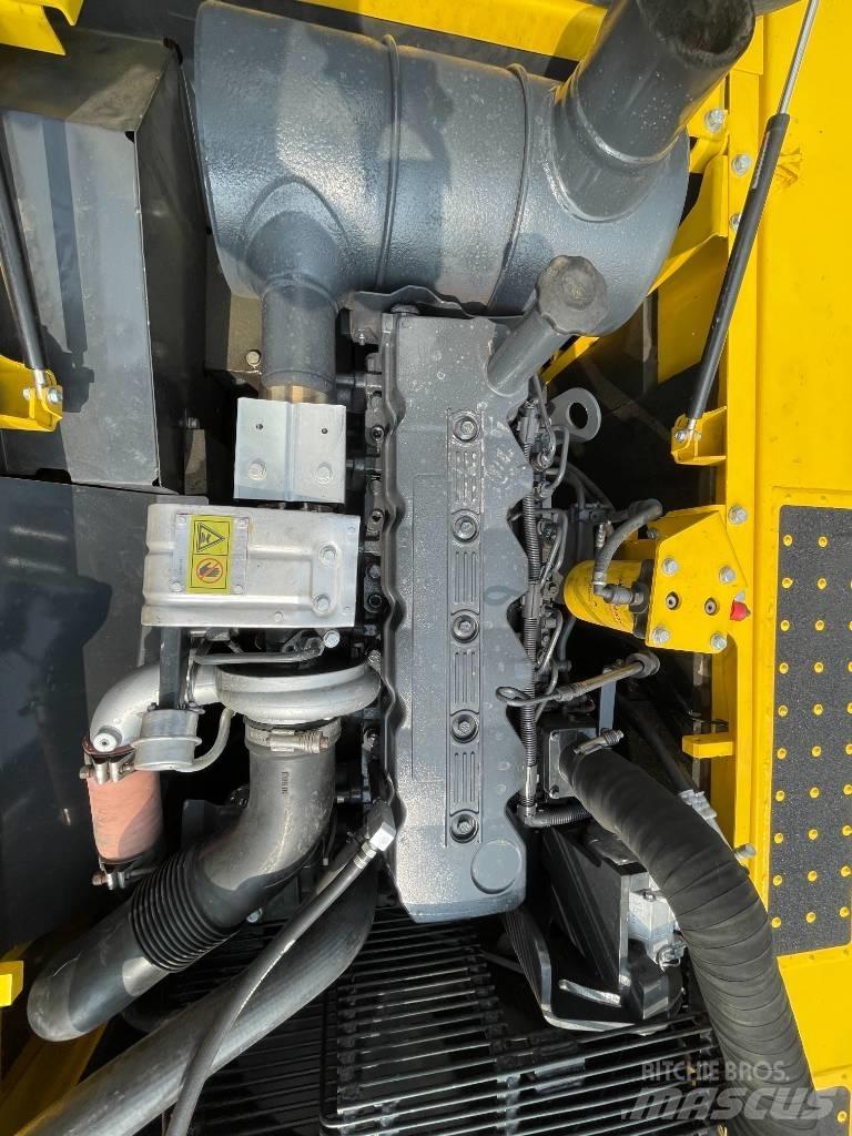 Komatsu PC 220 Lánctalpas kotrók