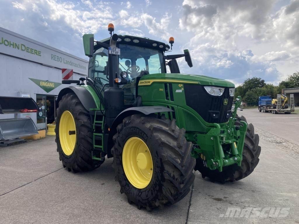 John Deere 6R 250 Traktorok