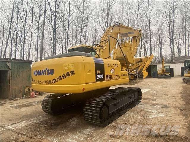 Komatsu PC 200-7 Lánctalpas kotrók