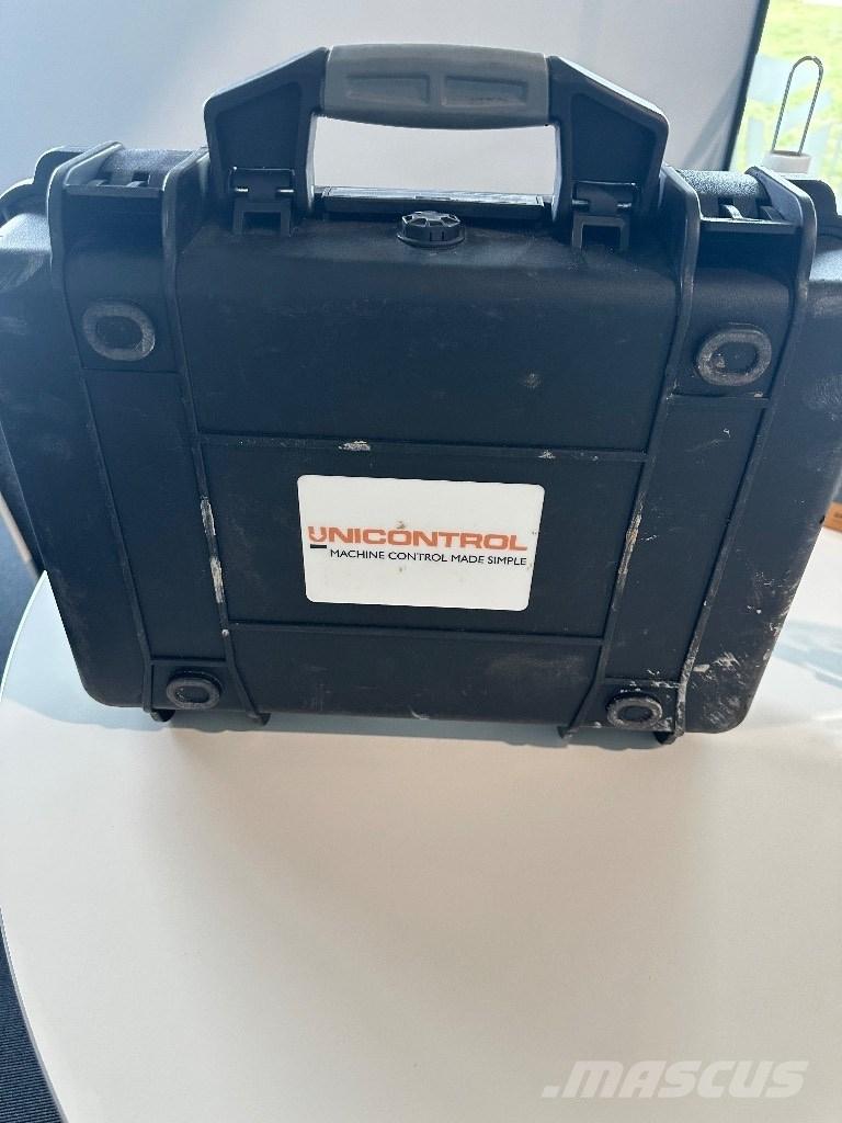  Unicontrol 3D Egyéb alkatrészek