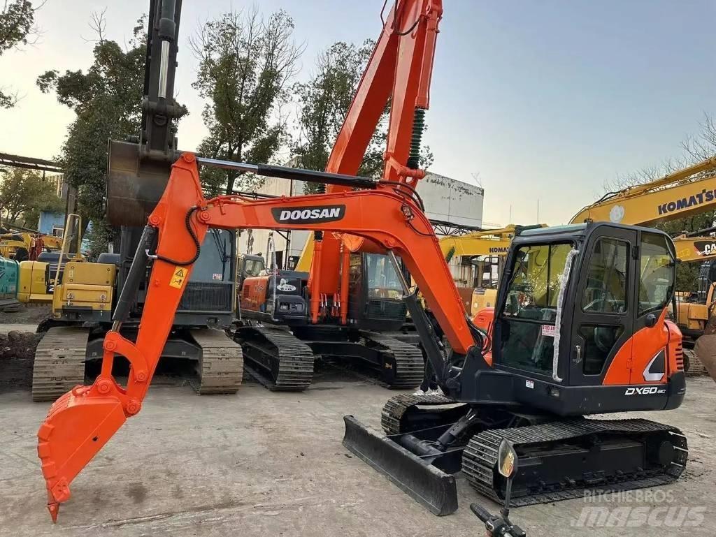 Doosan DX60-9C Mini kotrók < 7t
