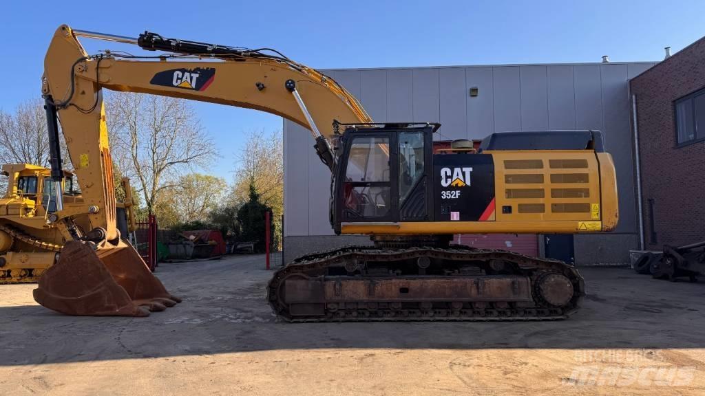 CAT 352 F Lánctalpas kotrók
