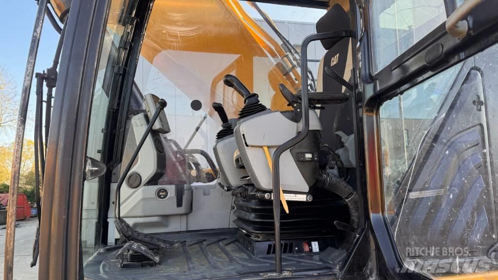 CAT 352 F Lánctalpas kotrók