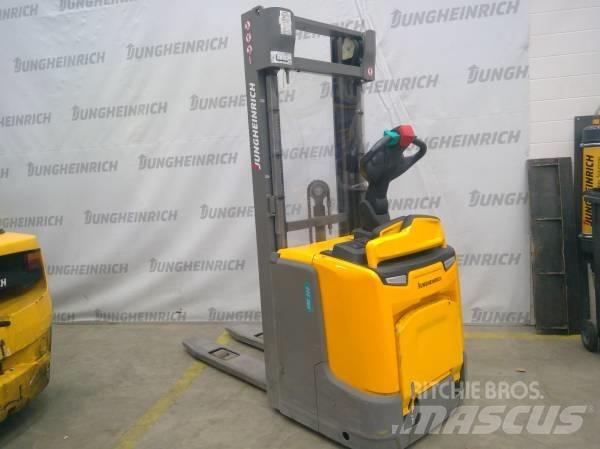 Jungheinrich ERC 212 Elektromos gyalogkíséretű targoncák