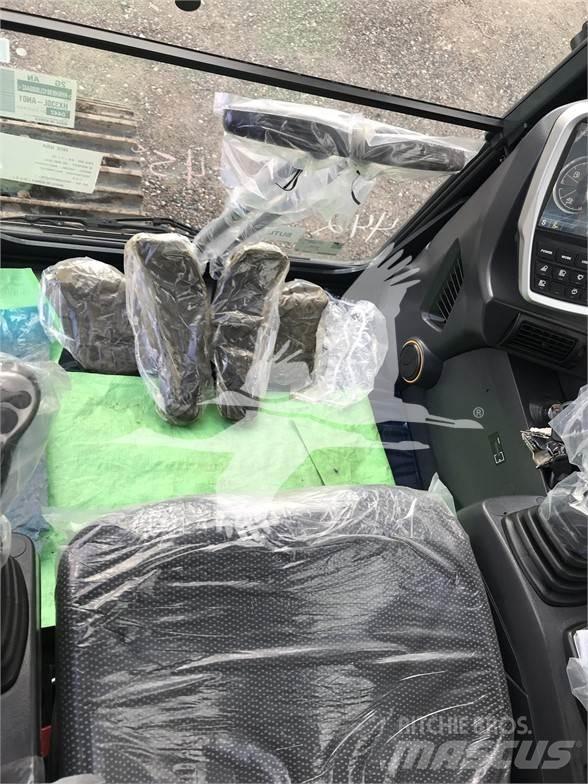 Hyundai HX300L Lánctalpas kotrók