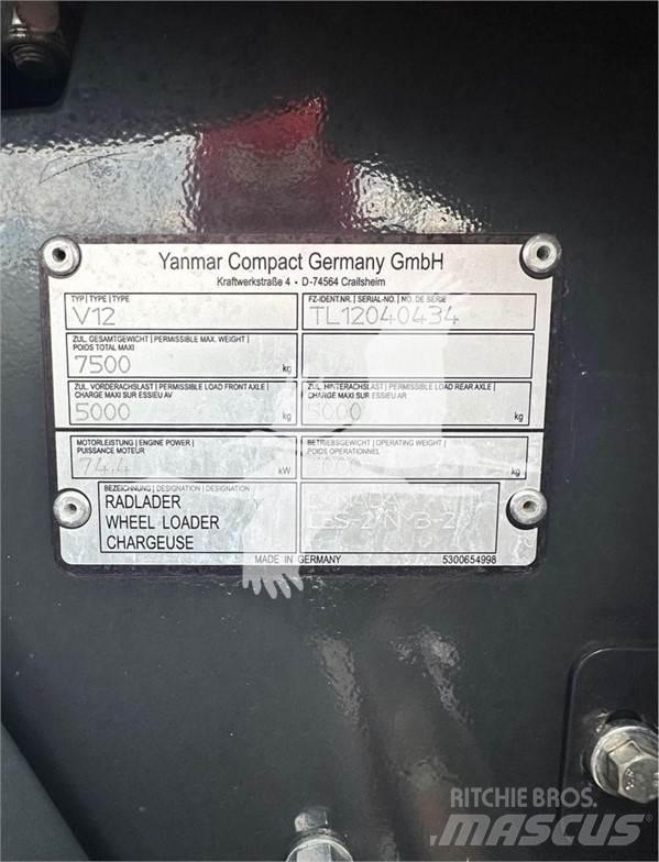 Yanmar V12 Gumikerekes homlokrakodók