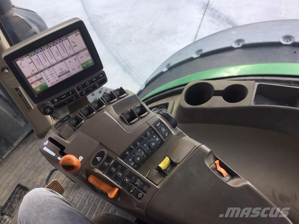 John Deere 8370R Traktorok