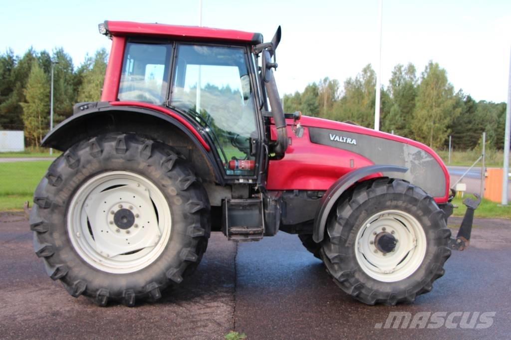 Valtra T 131 Traktorok