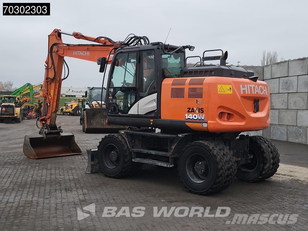 Hitachi ZX140W -6 Gumikerekes kotrók